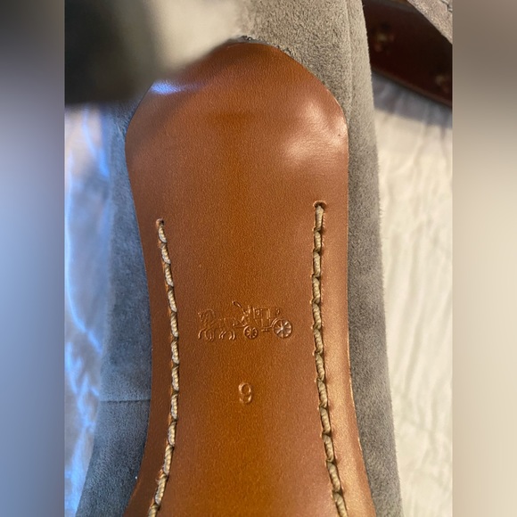 COACH Gray Suede Pumps, Size 9. - Picture 8 of 10